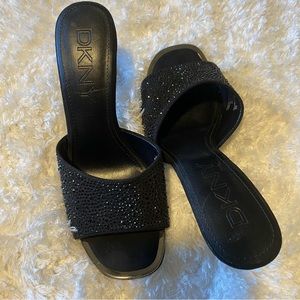 DKNY slip on Rhinestone heels 👠